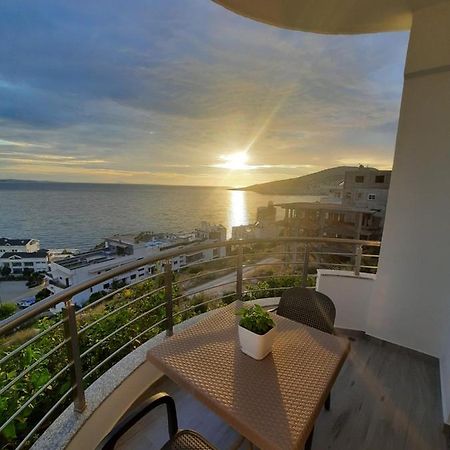Nora'S Guesthouse Sarandë エクステリア 写真