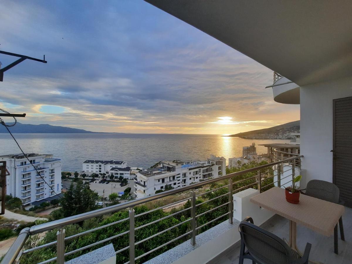 Nora'S Guesthouse Sarandë エクステリア 写真