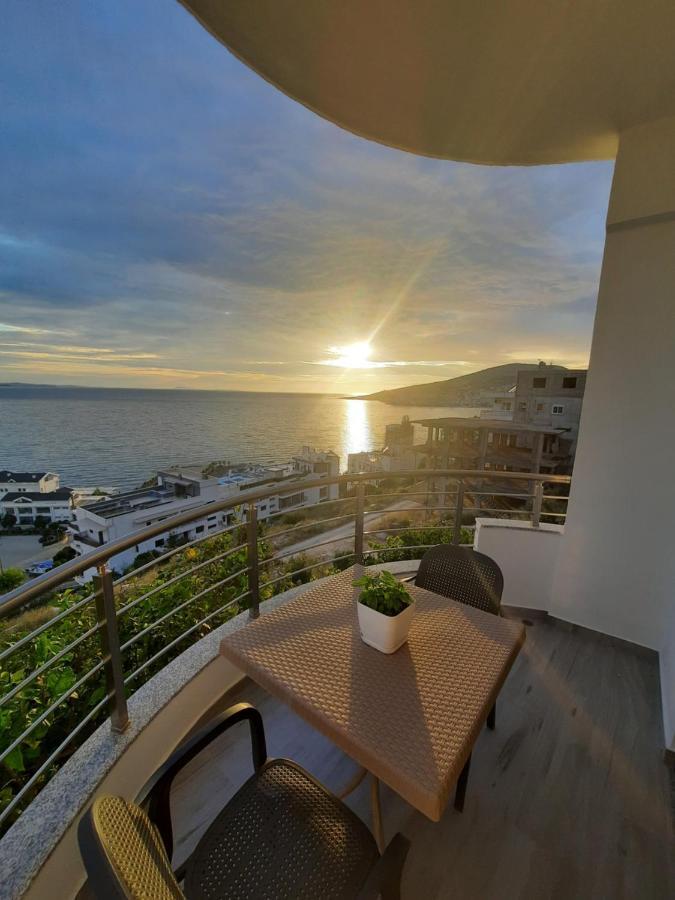 Nora'S Guesthouse Sarandë エクステリア 写真