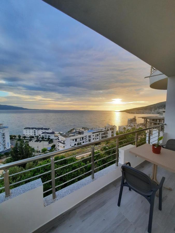Nora'S Guesthouse Sarandë エクステリア 写真