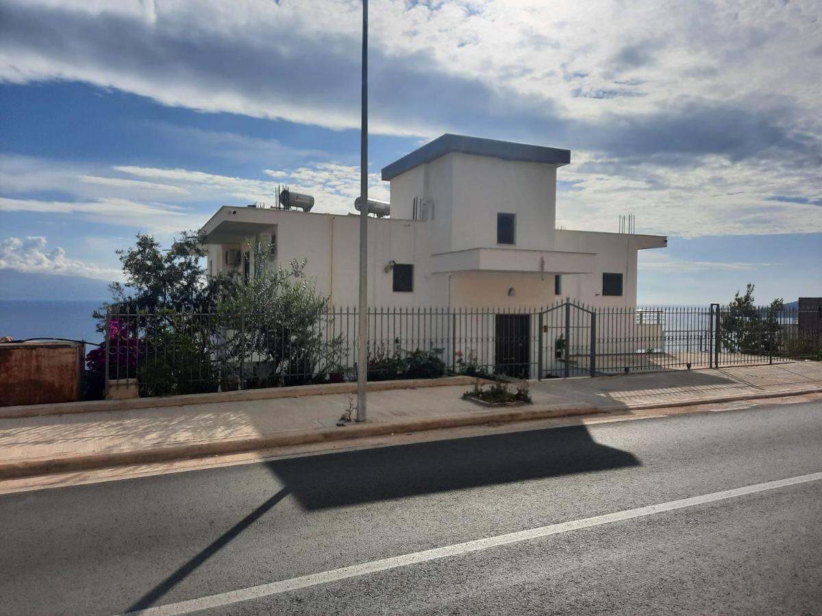 Nora'S Guesthouse Sarandë エクステリア 写真