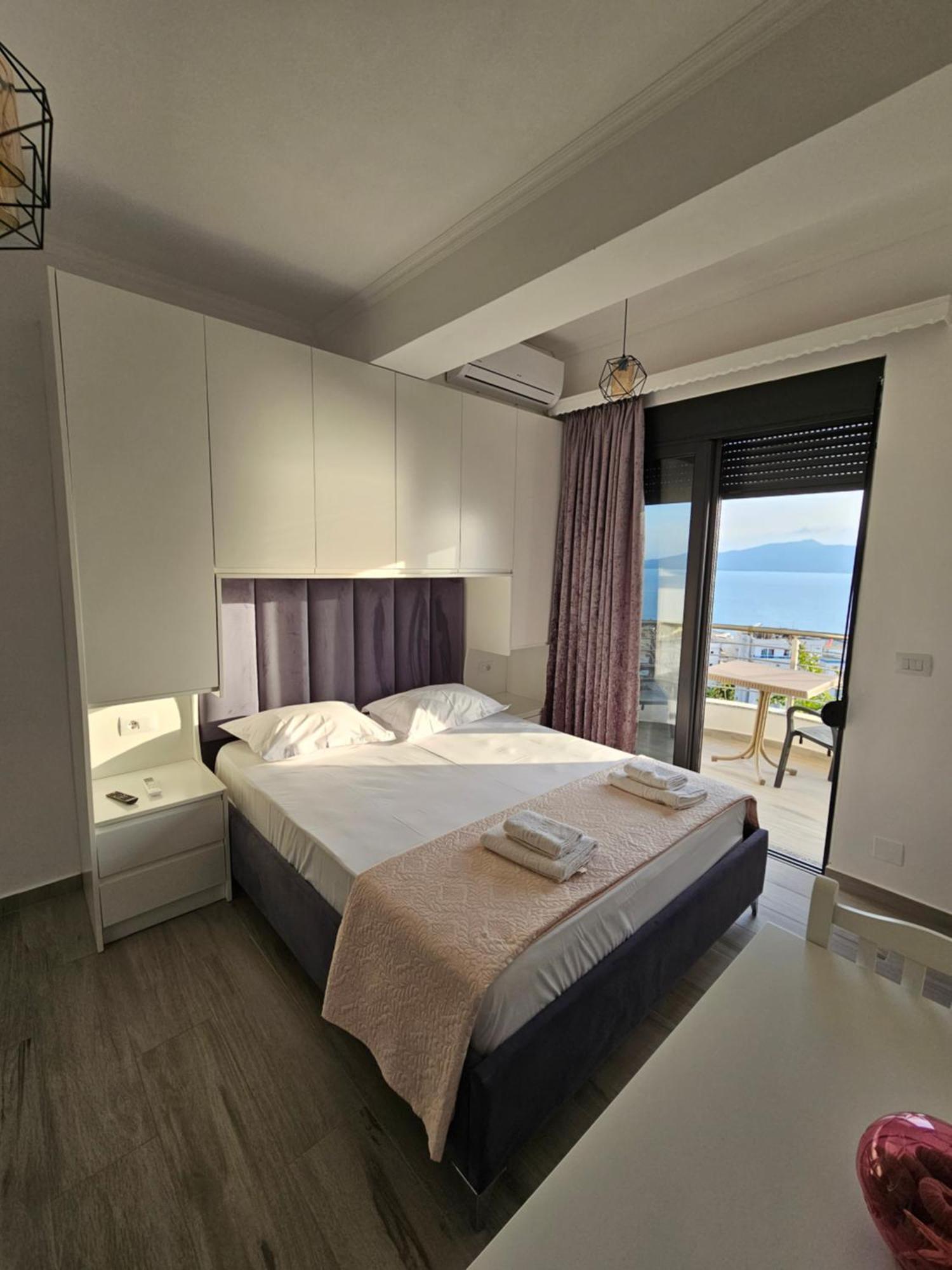 Nora'S Guesthouse Sarandë エクステリア 写真