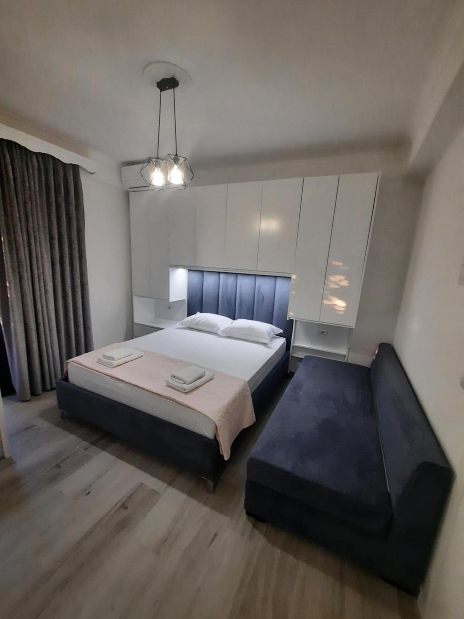 Nora'S Guesthouse Sarandë エクステリア 写真